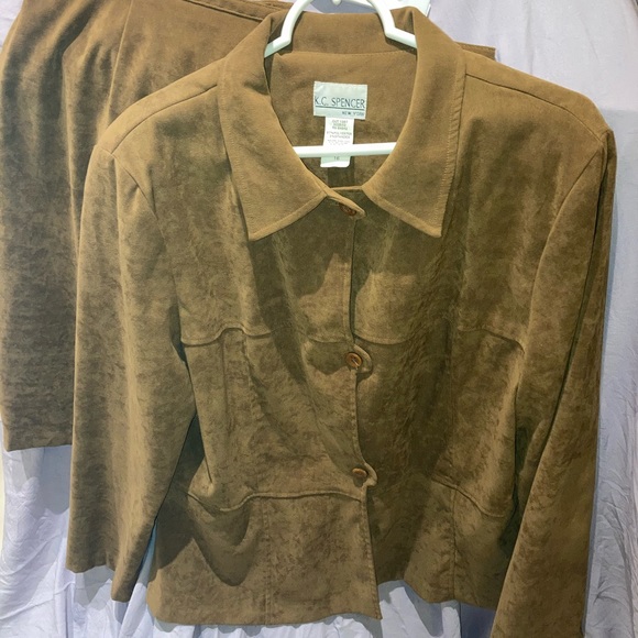 Skirt - Picture 3 of 5